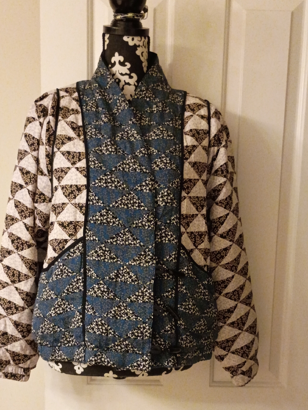 Joie Black and Cream Floral Diamond Print Blouse